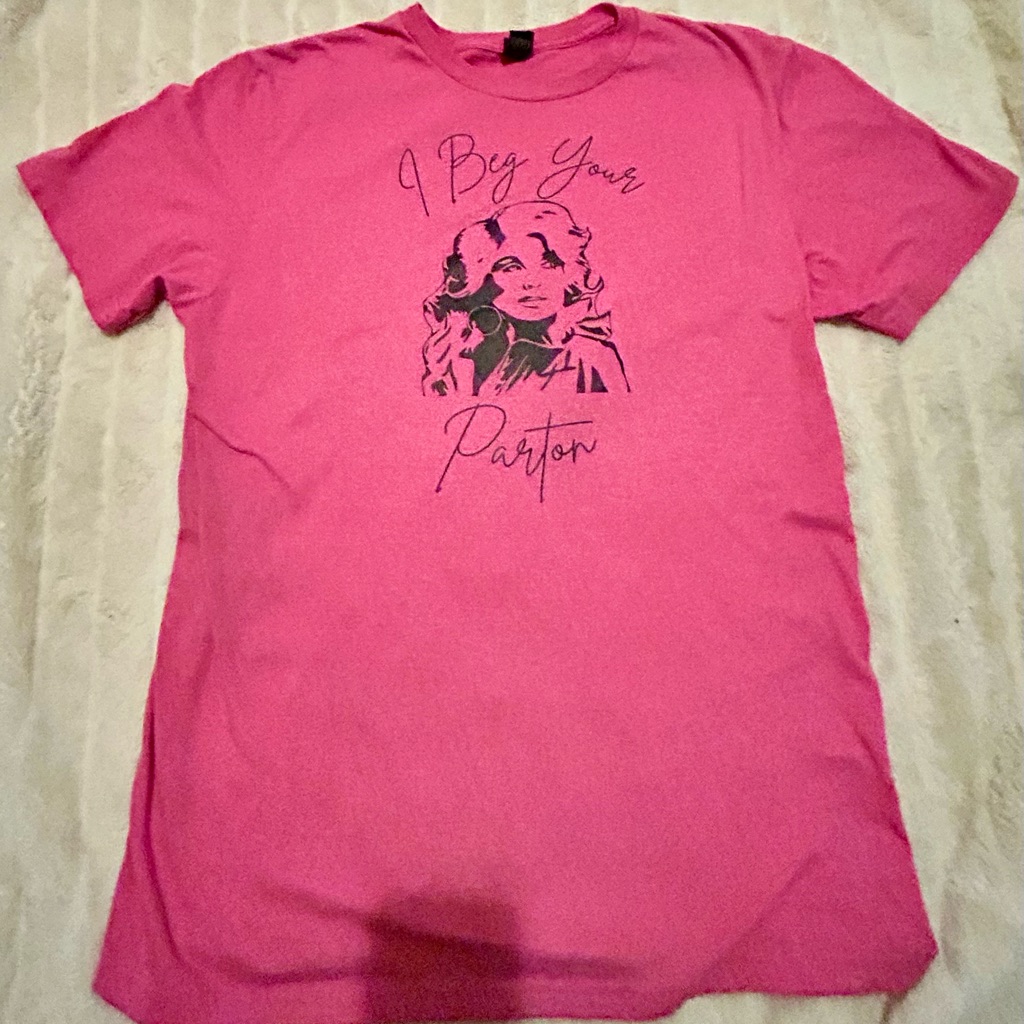 Pink Dolly Parton Gilden Brand Tshirt Sz Medium